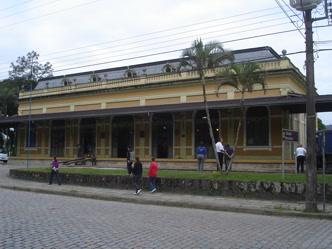 Estação Ferroviária de Antonina Estação Ferroviária de Antonina, tombada em 2012