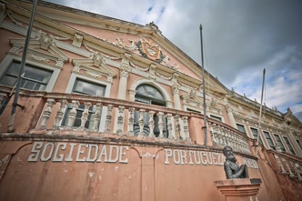 Museu Dom Diogo de Souza, mantido pela FAT/Urcamp, na Rua Emílio Guilain Museu Dom Diogo de Souza em Bagé