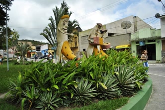 Centro Histórico de Bananeiras, com as construções coloniais e ecléticas preservadas Vista do Centro Histórico de Bananeiras, com casarões do século XIX