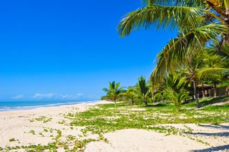 Praia de Caravelas, litoral preservado do sul da Bahia