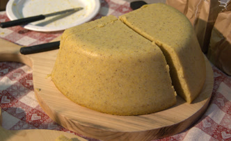 Polenta frita, prato símbolo da gastronomia caxiense Polenta típica de Caxias do Sul