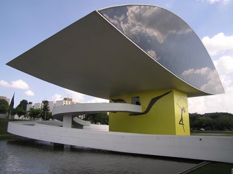 Museu Oscar Niemeyer, projeto do arquiteto Oscar Niemeyer Museu Oscar Niemeyer em Curitiba