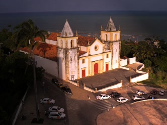 Catedral Sé de Olinda, mais antiga do Brasil Catedral Sé de Olinda vista do Mirante