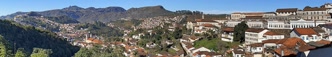 Vista panorâmica de Ouro Preto, Patrimônio Mundial pela UNESCO Vista panorâmica de Ouro Preto com casario colonial