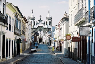 Centro Histórico de São João del-Rei com casarões coloniais