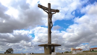 Cristo de Mário Cravo na Serra do Peripiri